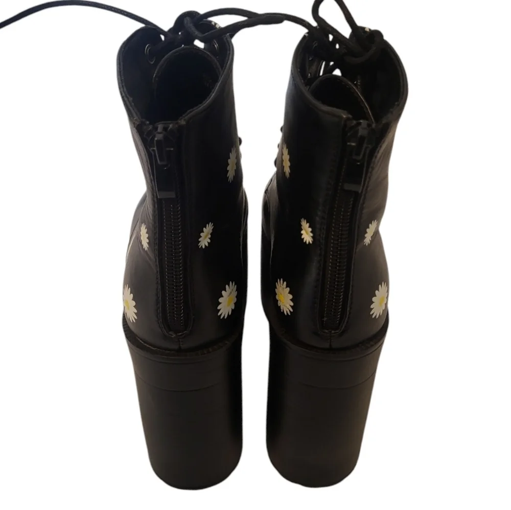 Daisy lace up platform boots - Picture 4 of 10